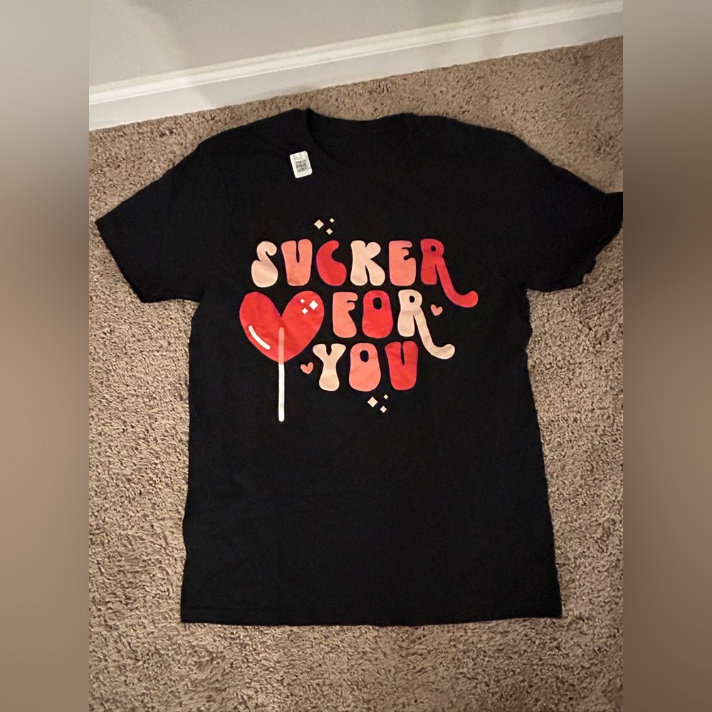Black Graphic Tee - Sucker For You